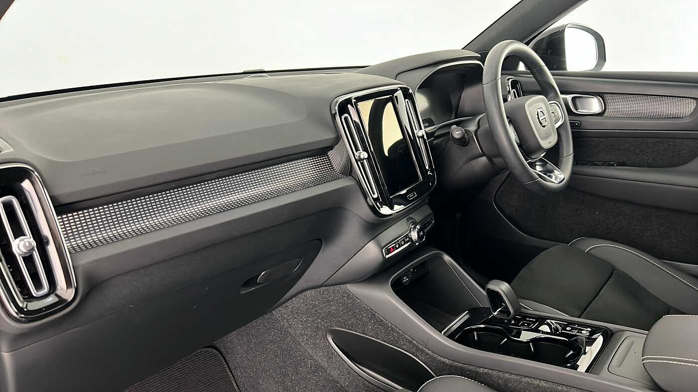 Used Volvo XC40 2023 for sale - 77047548: Photo 10