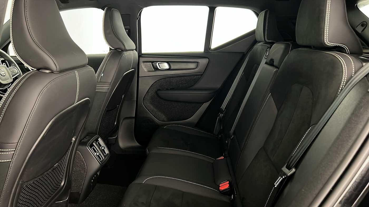 Used Volvo XC40 2023 for sale - 77047548: Photo 13