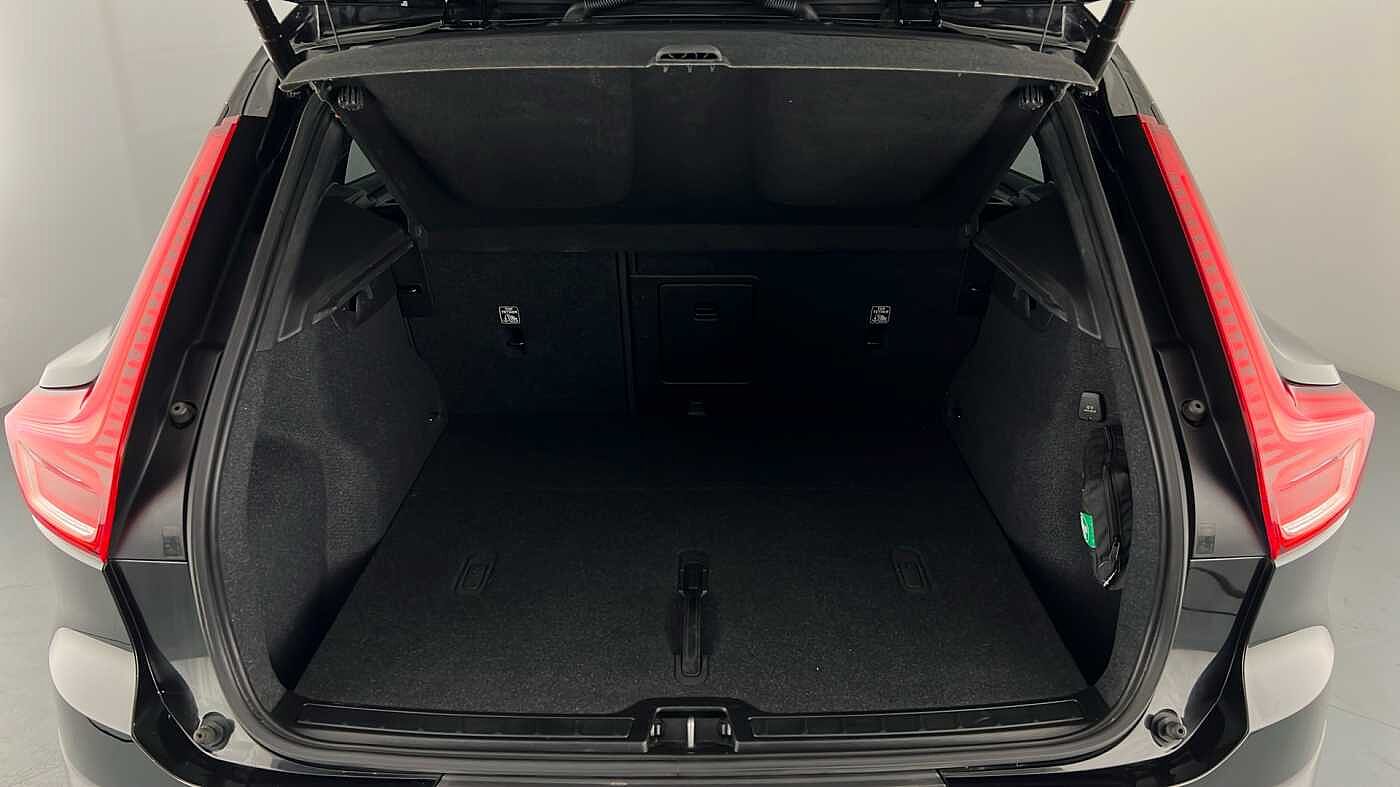 Used Volvo XC40 2023 for sale - 77047548: Photo 14