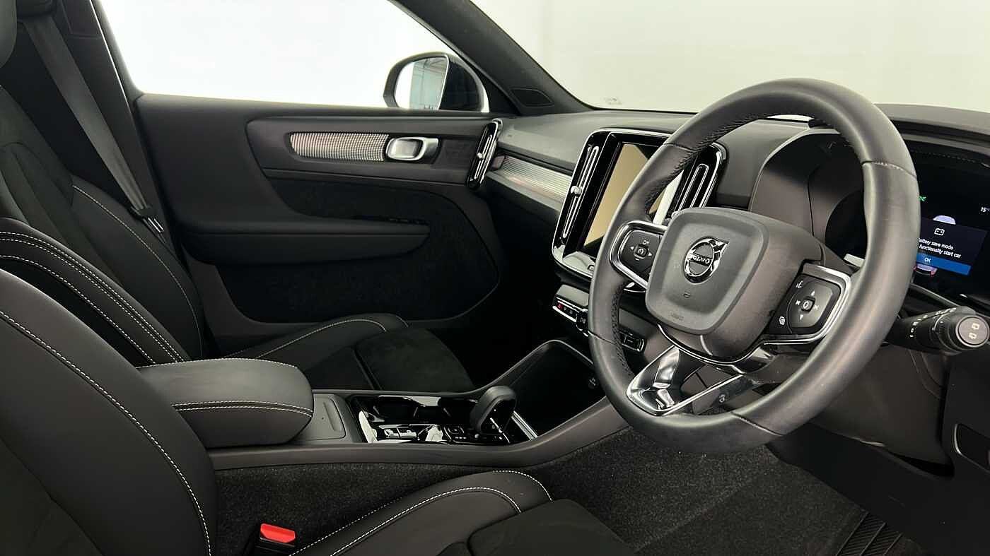 Used Volvo XC40 2023 for sale - 77047548: Photo 16