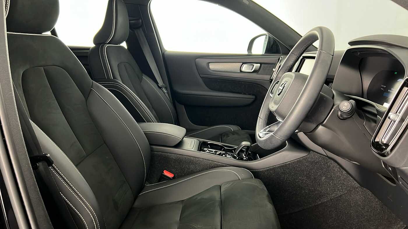 Used Volvo XC40 2023 for sale - 77047548: Photo 17