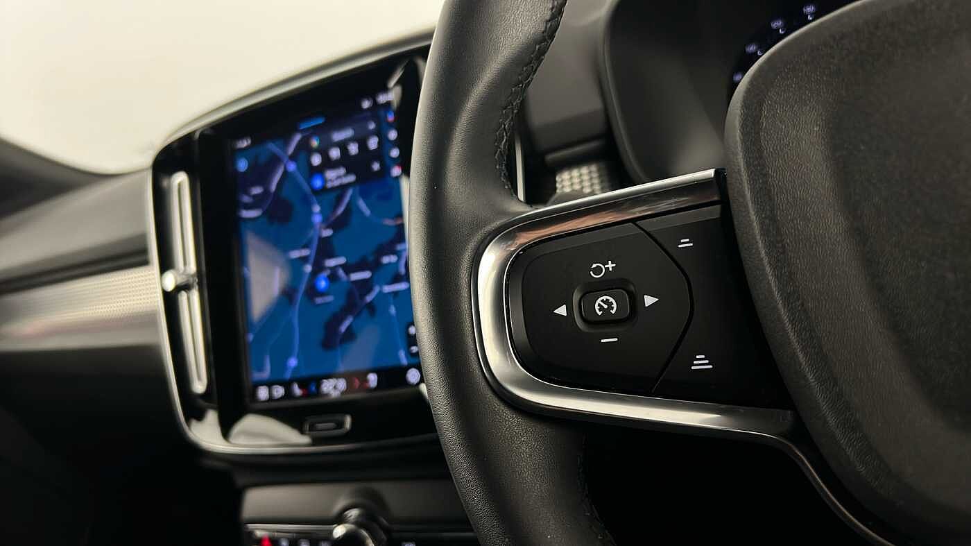 Used Volvo XC40 2023 for sale - 77047548: Photo 19