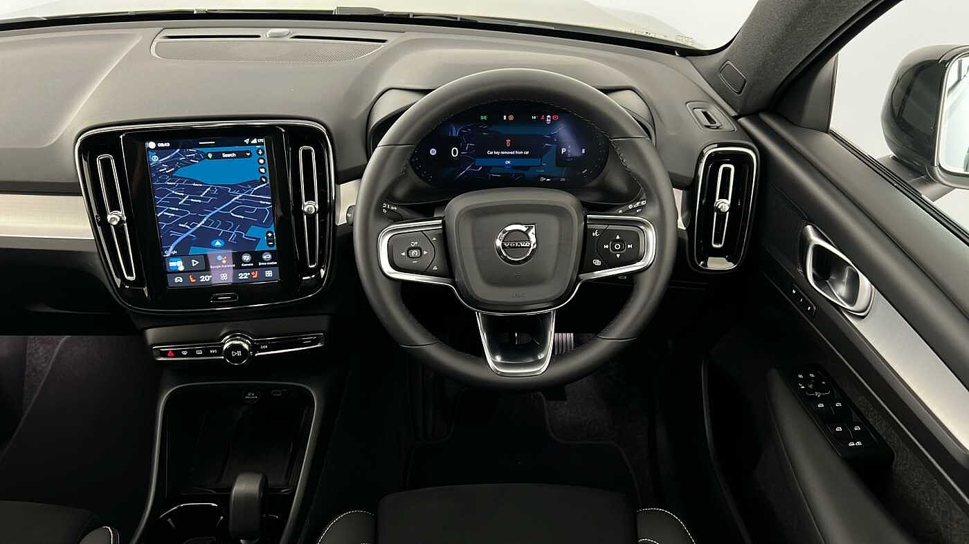 Used Volvo XC40 2025 for sale - 76780319: Photo 11