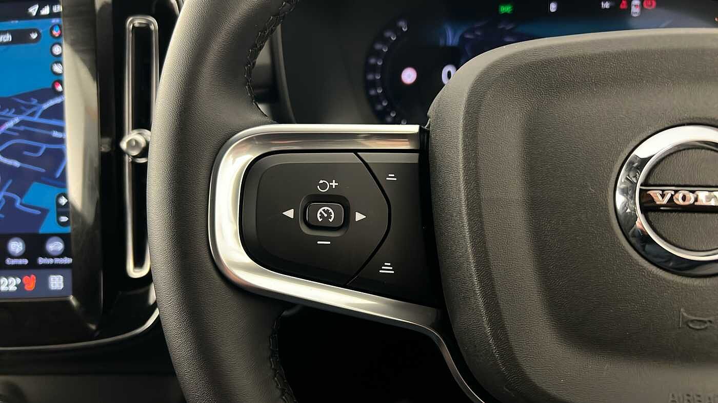 Used Volvo XC40 2025 for sale - 76780319: Photo 17