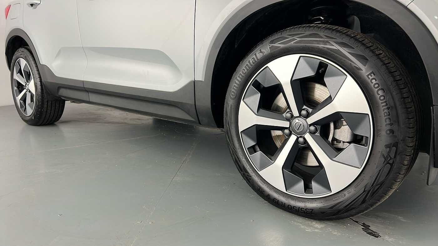 Used Volvo XC40 2025 for sale - 76780319: Photo 25