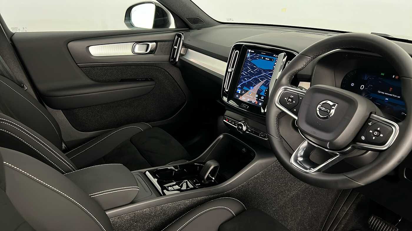 Used Volvo XC40 2025 for sale - 76780319: Photo 35