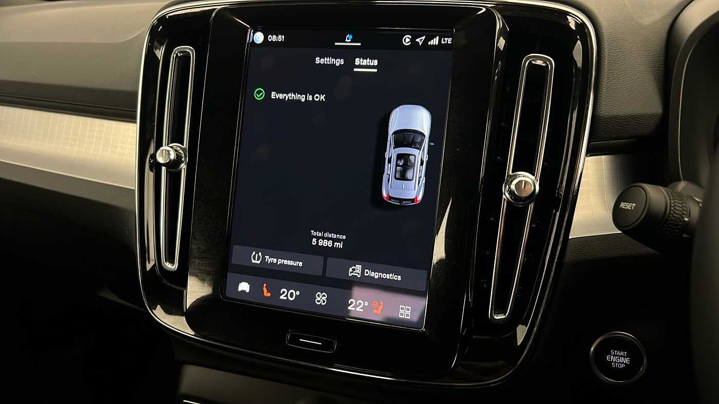 Used Volvo XC40 2025 for sale - 76780319: Photo 43