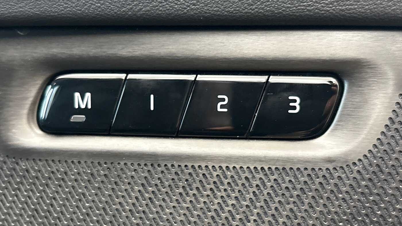 Used Volvo XC90 2025 for sale - 76652360: Photo 24