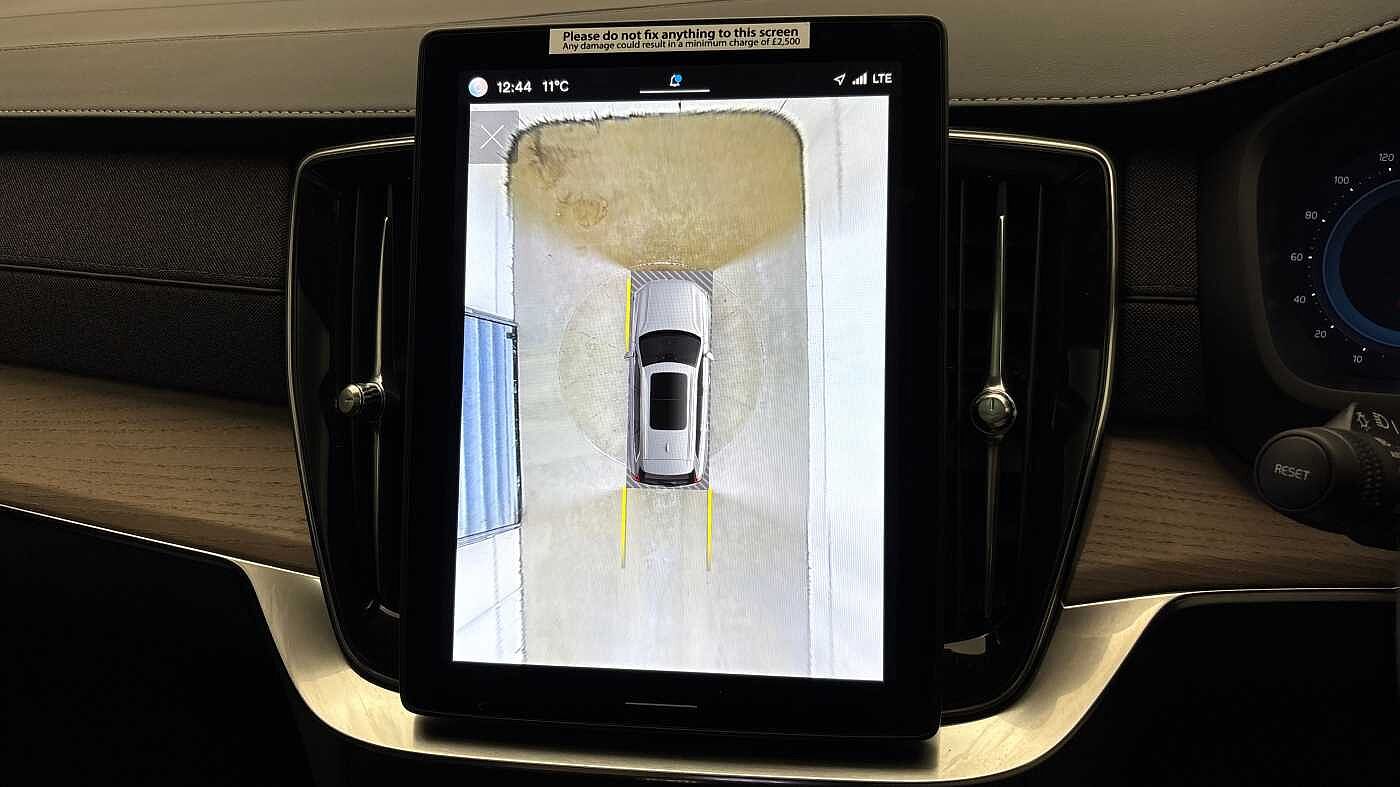 Used Volvo XC90 2025 for sale - 76652360: Photo 40