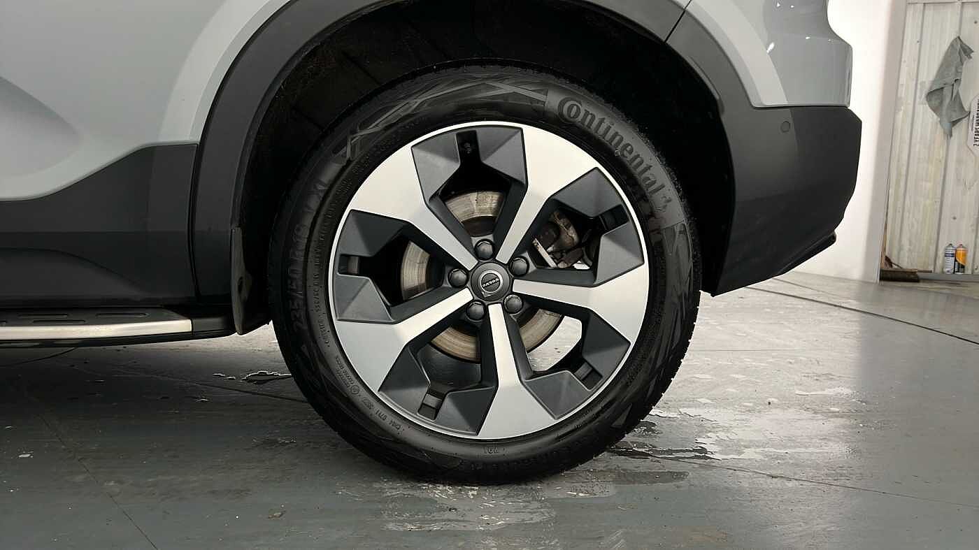 Used Volvo XC40 2023 for sale - 77035875: Photo 11