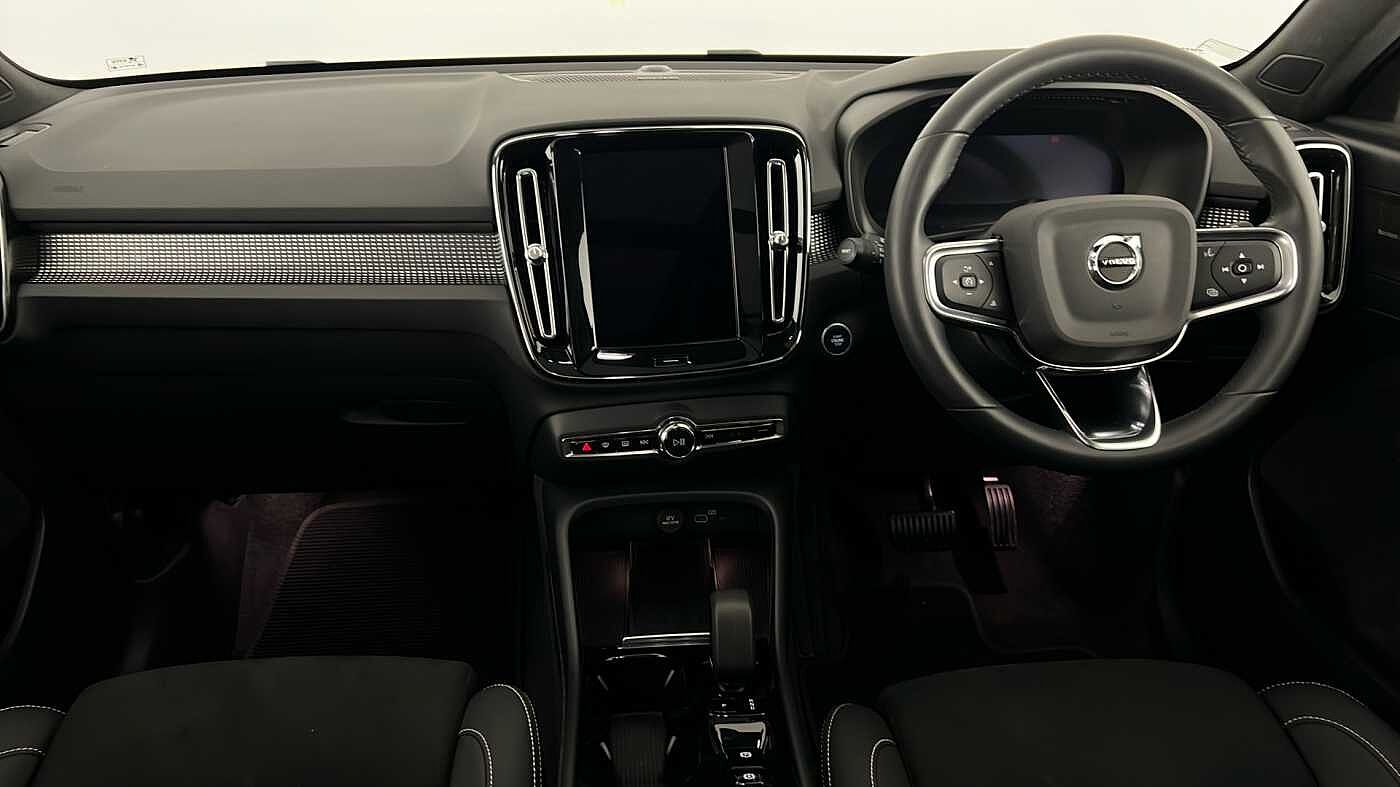 Used Volvo XC40 2023 for sale - 77035875: Photo 12