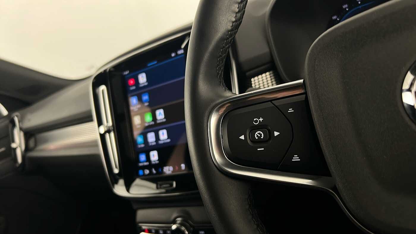 Used Volvo XC40 2023 for sale - 77035875: Photo 18