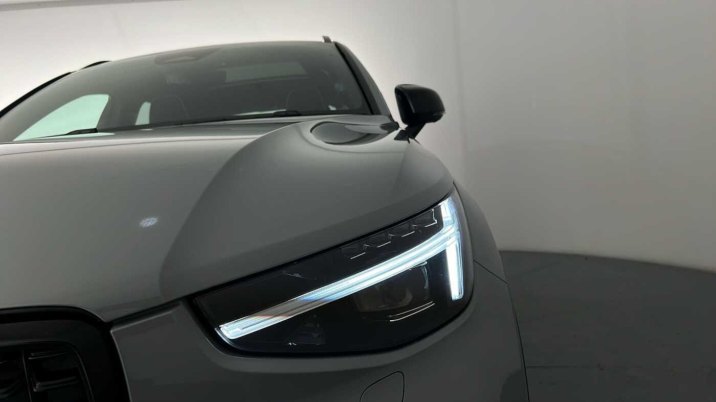 Used Volvo XC40 2023 for sale - 77035875: Photo 21