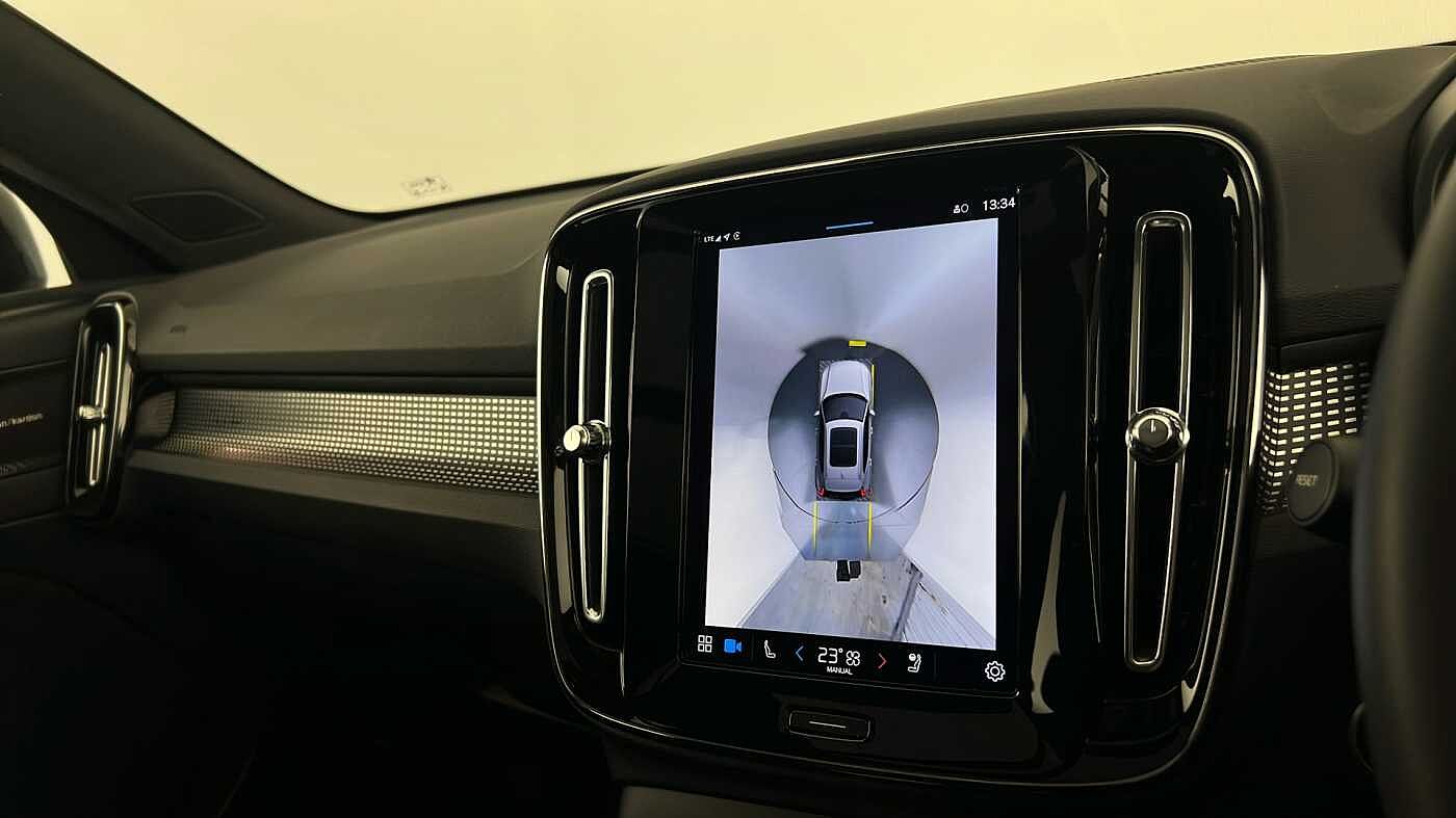 Used Volvo XC40 2023 for sale - 77035875: Photo 23