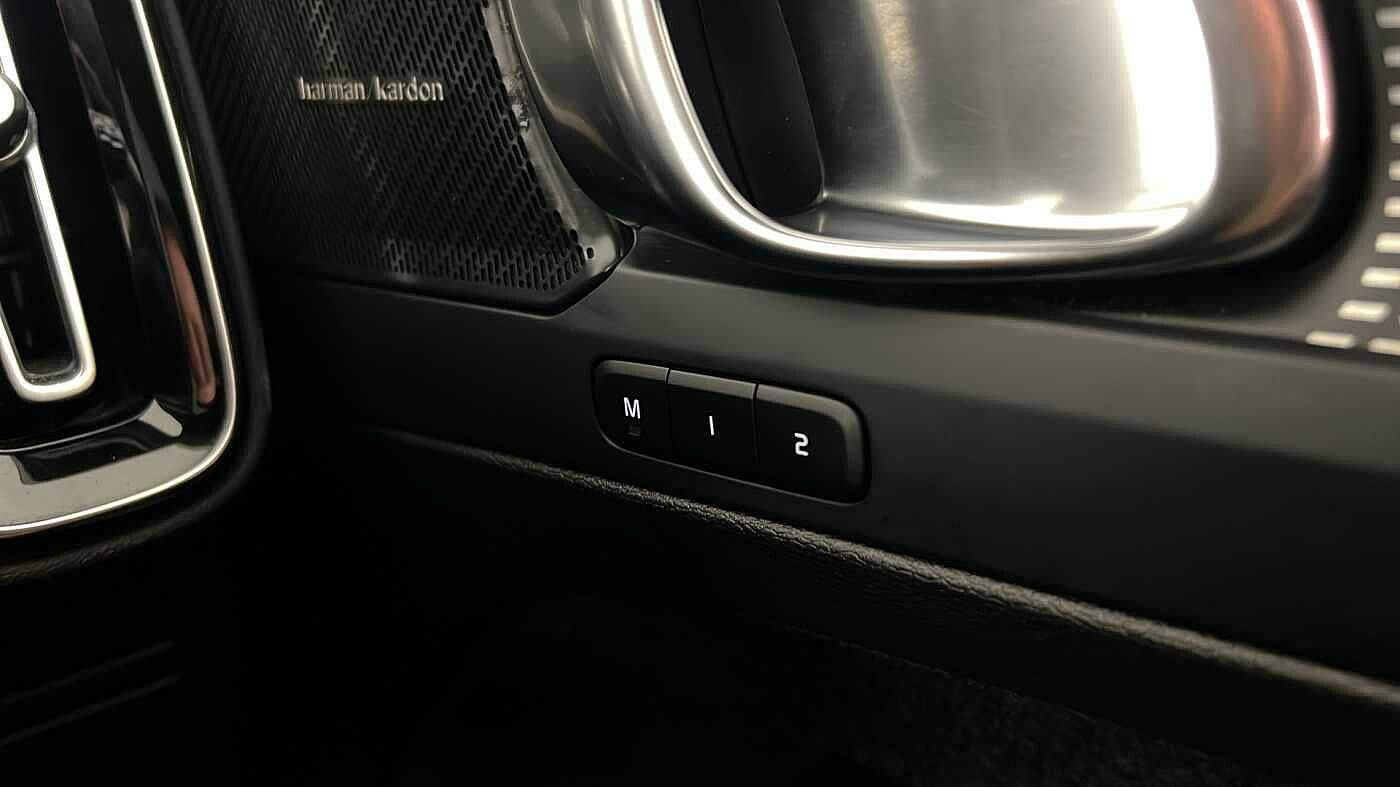 Used Volvo XC40 2023 for sale - 77035875: Photo 26