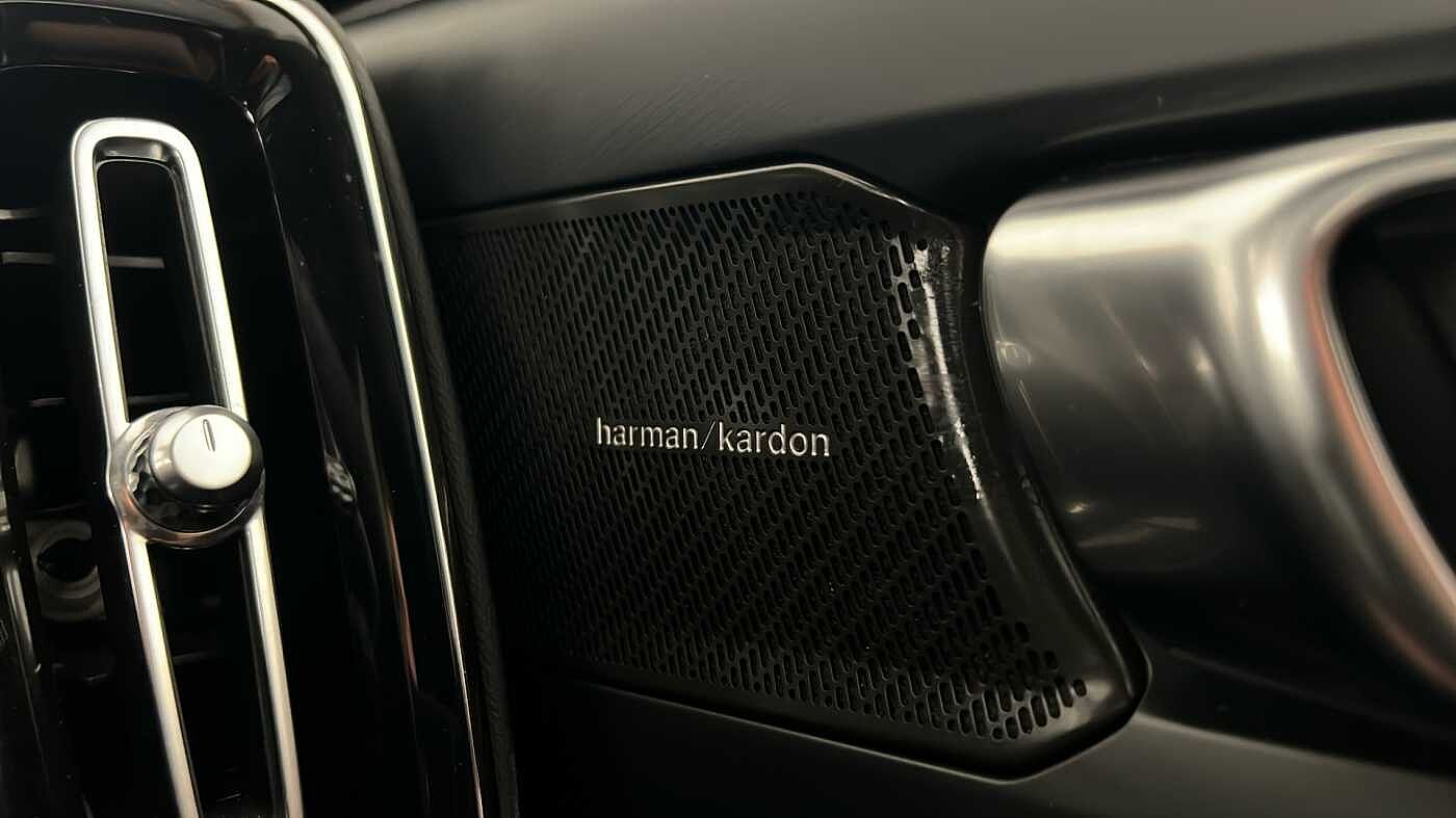 Used Volvo XC40 2023 for sale - 77035875: Photo 27