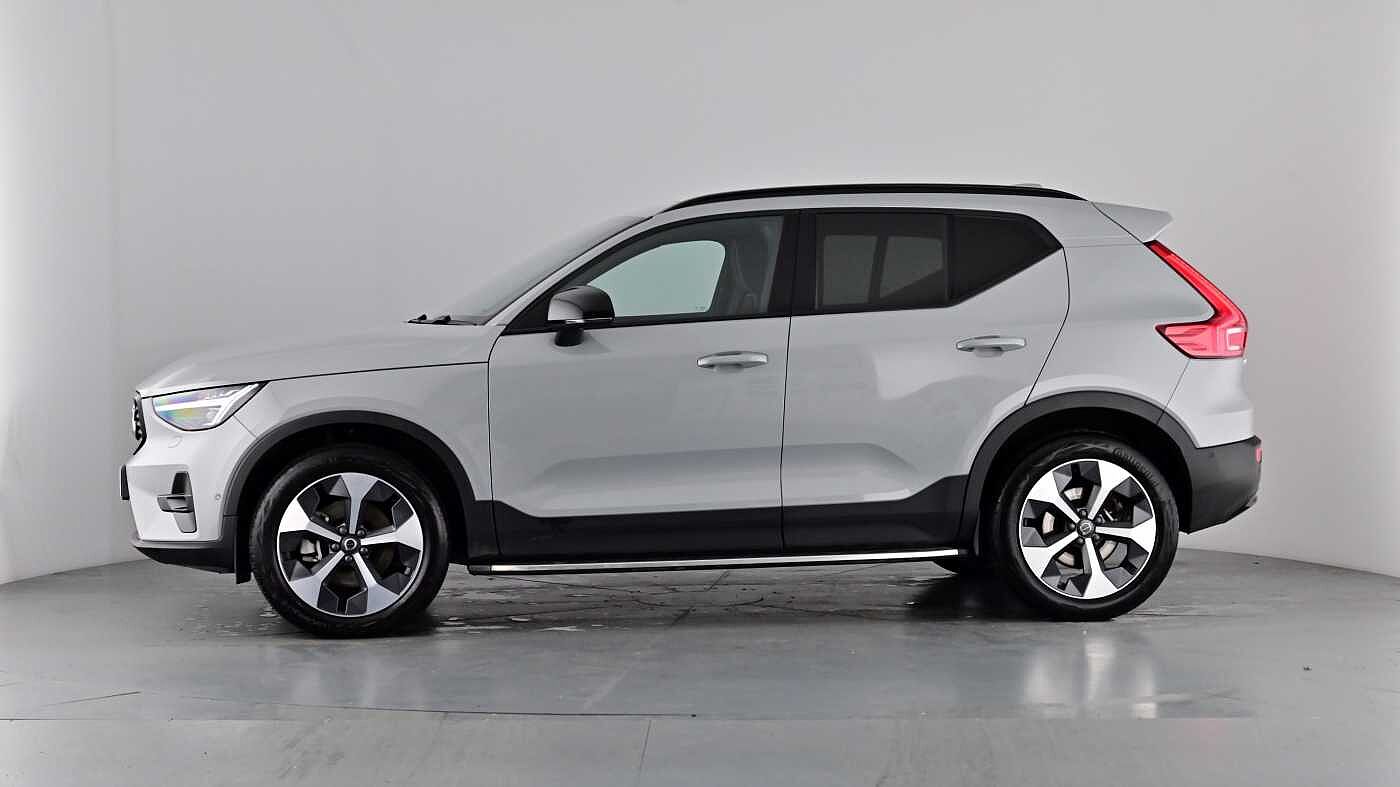 Used Volvo XC40 2023 for sale - 77035875: Photo 46