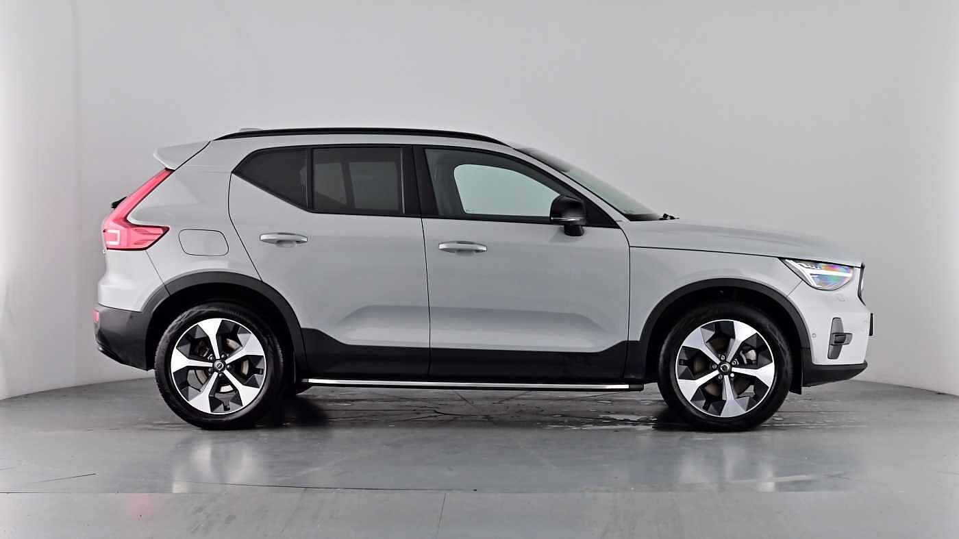 Used Volvo XC40 2023 for sale - 77035875: Photo 65