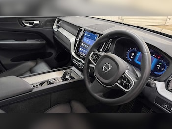 Used Volvo XC60 2023 for sale - 77366928: Photo