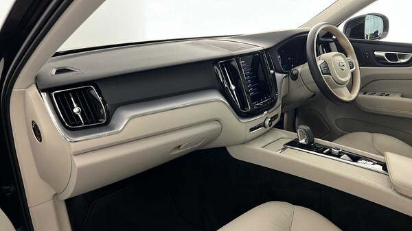 Used Volvo XC60 2021 for sale - 76221851: Photo 10