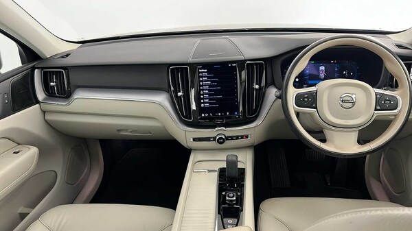 Used Volvo XC60 2021 for sale - 76221851: Photo 11