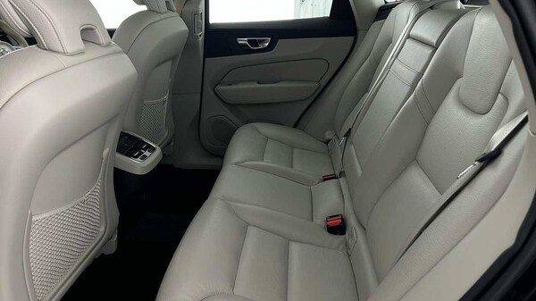 Used Volvo XC60 2021 for sale - 76221851: Photo 13