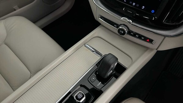 Used Volvo XC60 2021 for sale - 76221851: Photo 21
