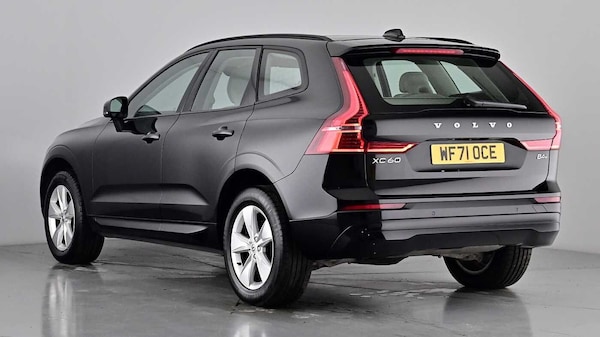 Used Volvo XC60 2021 for sale - 76221851: Photo 2