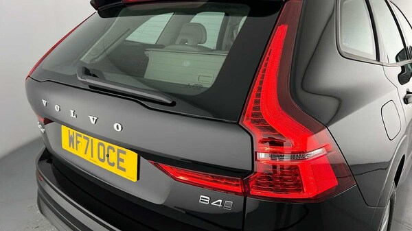 Used Volvo XC60 2021 for sale - 76221851: Photo 31