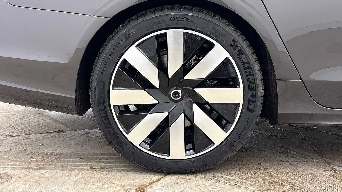 Used Volvo V90 2025 for sale - 77235505: Photo 17