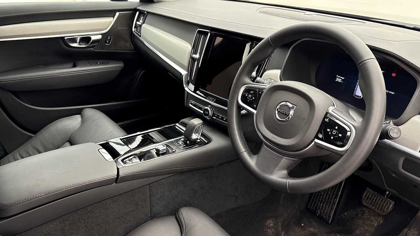 Used Volvo V90 2025 for sale - 77235505: Photo 3