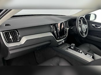 Used Volvo XC60 2023 for sale - 79570842: Photo