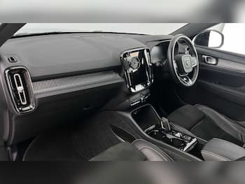 Used Volvo XC40 2021 for sale - 79663104: Photo