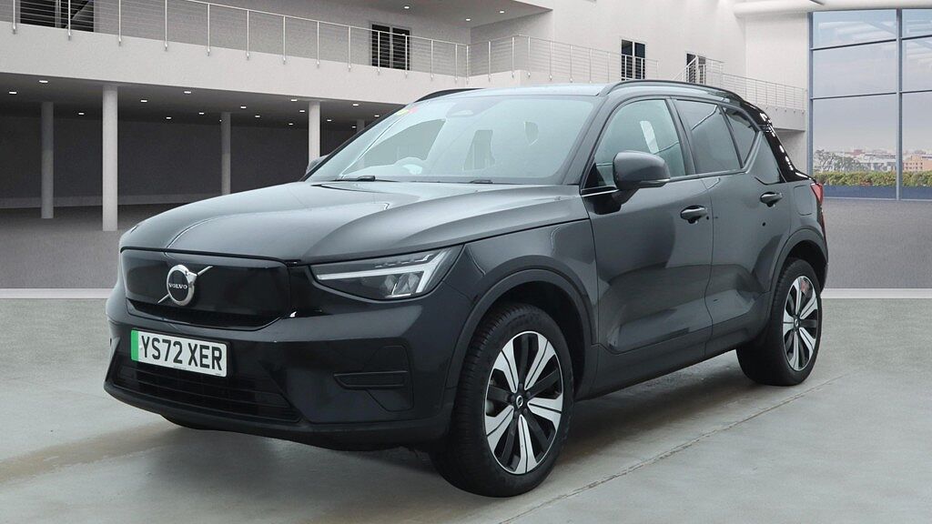 Used Volvo XC40 2023 for sale - 77420397: Photo 2