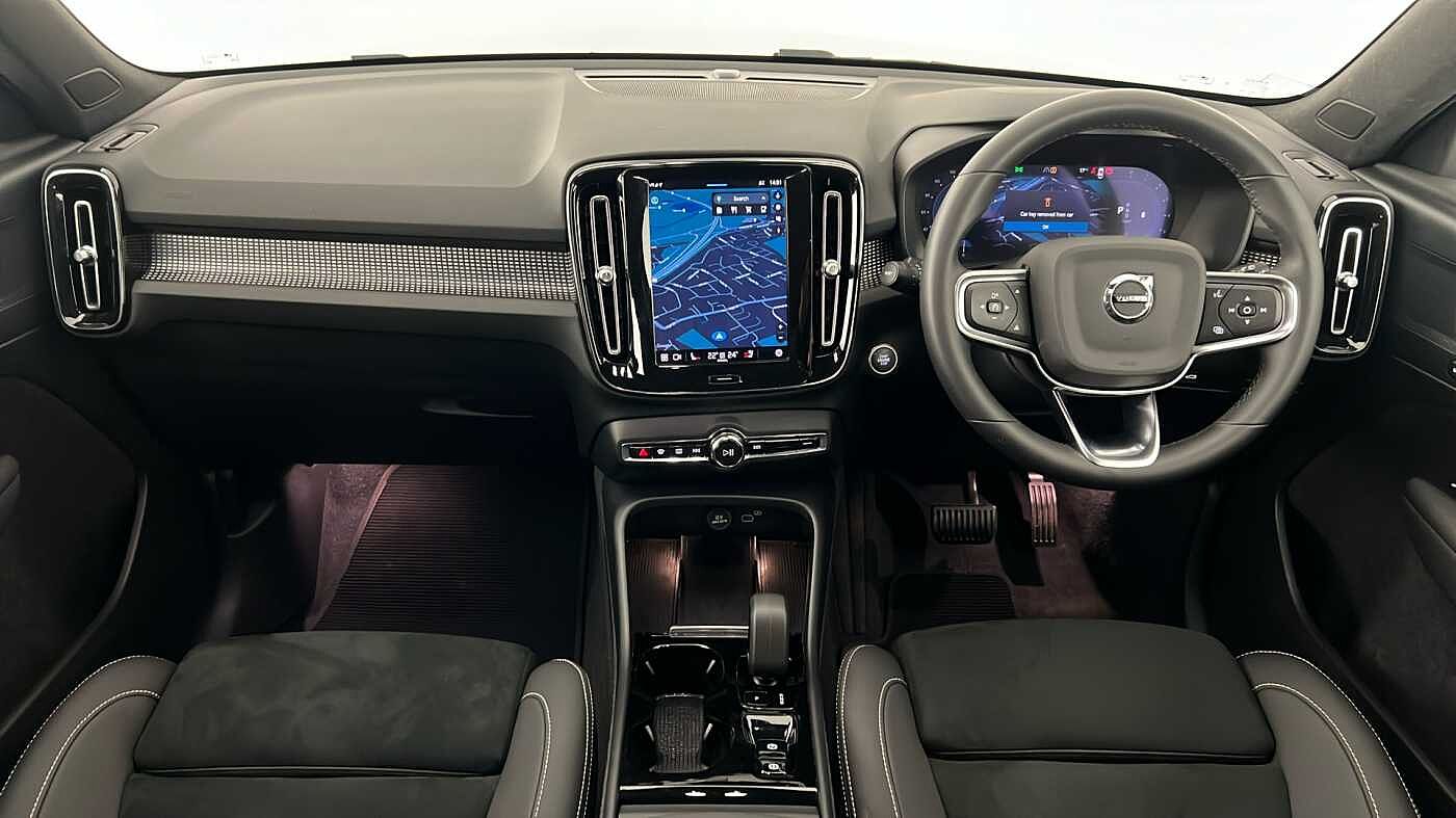 Used Volvo XC40 2024 for sale - 77095352: Photo 11