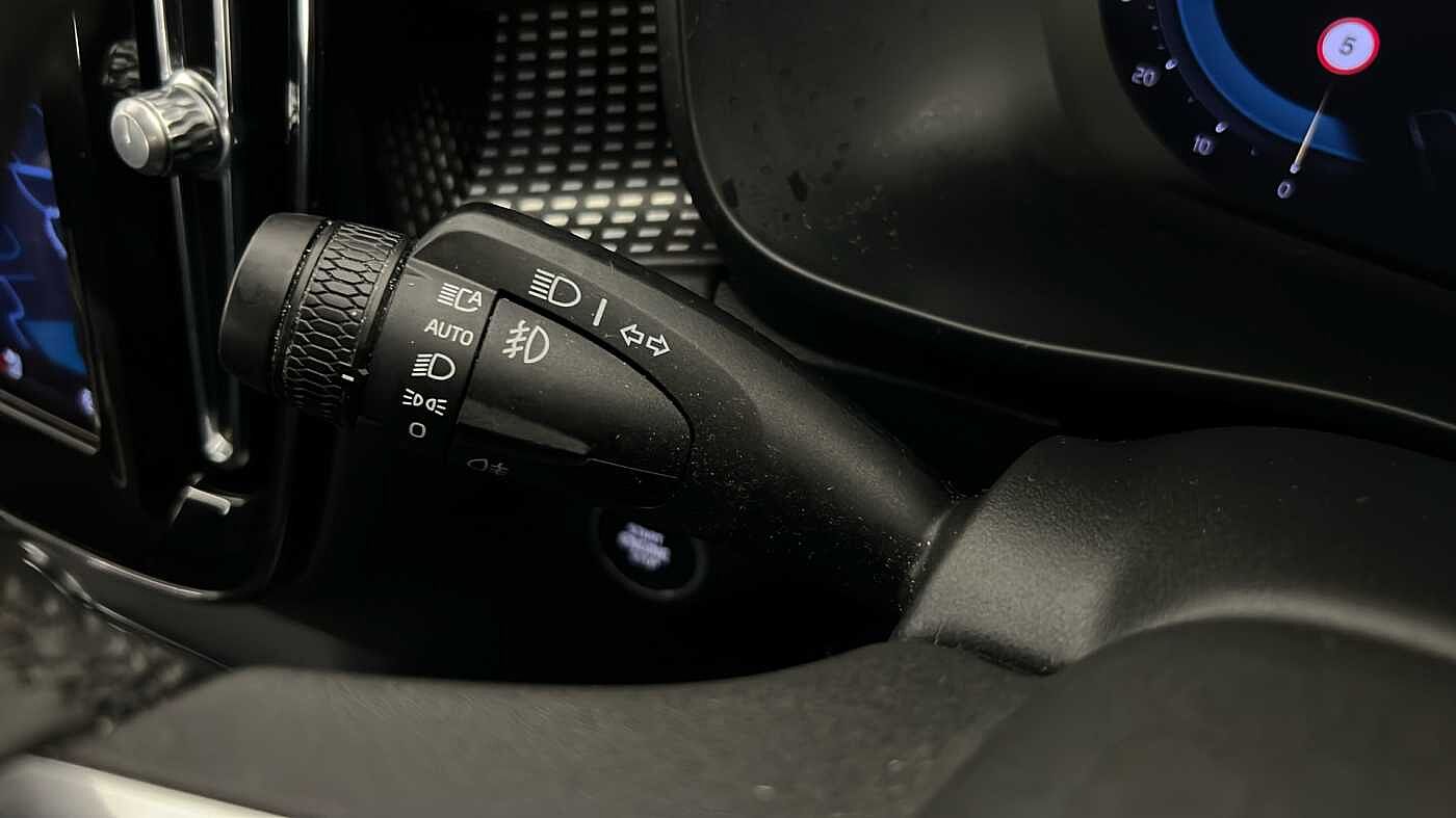 Used Volvo XC40 2024 for sale - 77095352: Photo 39