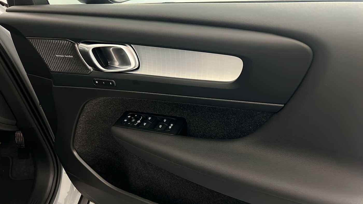 Used Volvo XC40 2025 for sale - 77160695: Photo 32