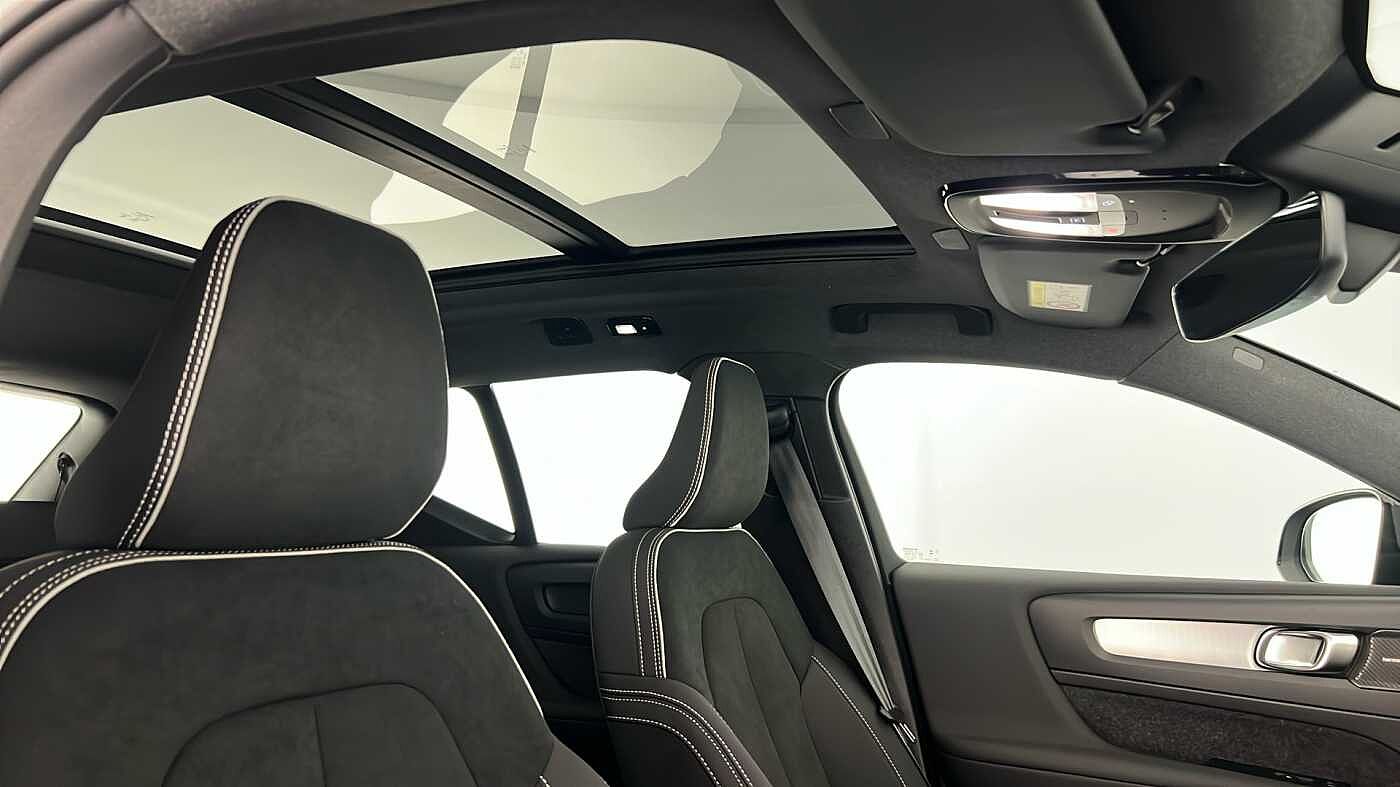 Used Volvo XC40 2025 for sale - 77160695: Photo 34