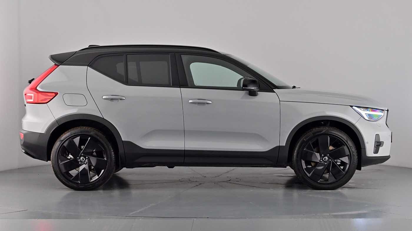 Used Volvo XC40 2025 for sale - 77160695: Photo 4