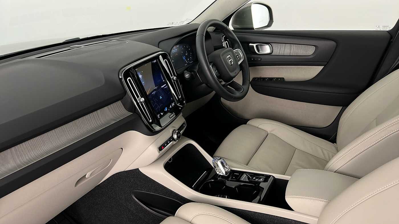 Used Volvo XC40 2021 for sale - 76780323: Photo 10