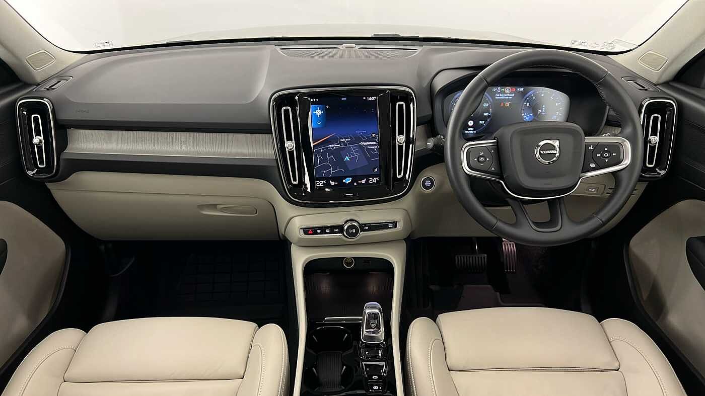 Used Volvo XC40 2021 for sale - 76780323: Photo 11