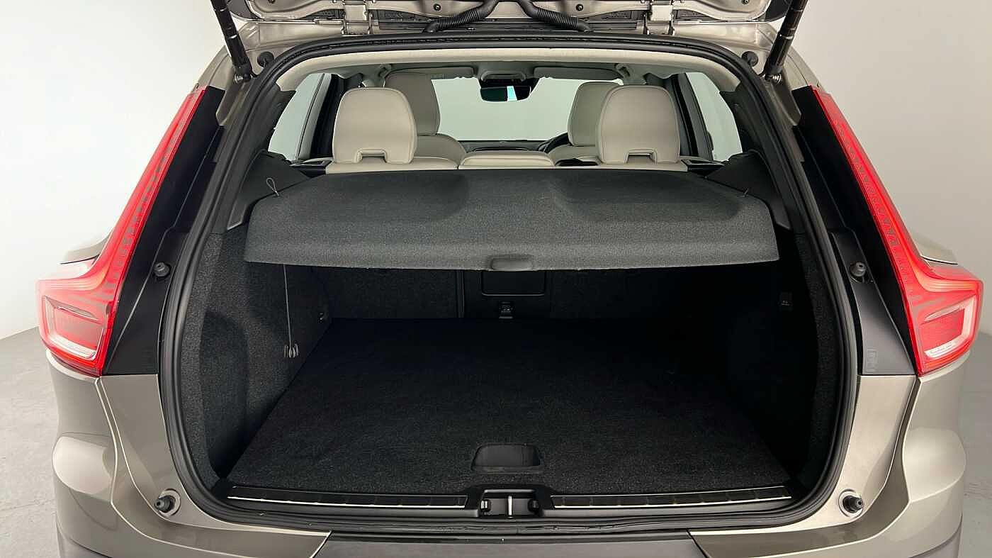 Used Volvo XC40 2021 for sale - 76780323: Photo 14