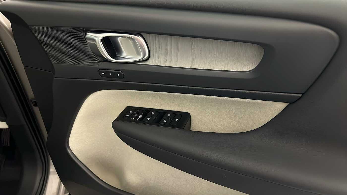 Used Volvo XC40 2021 for sale - 76780323: Photo 33