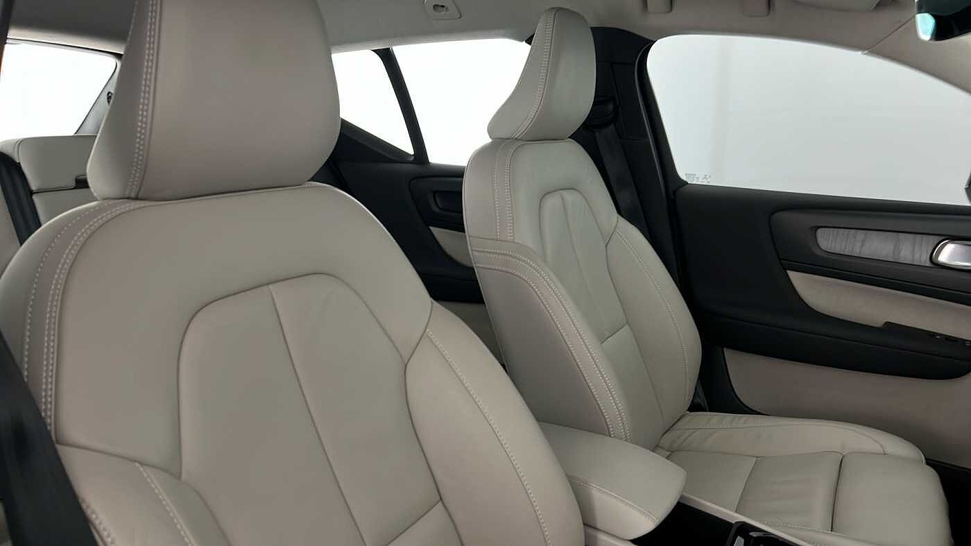 Used Volvo XC40 2021 for sale - 76780323: Photo 35