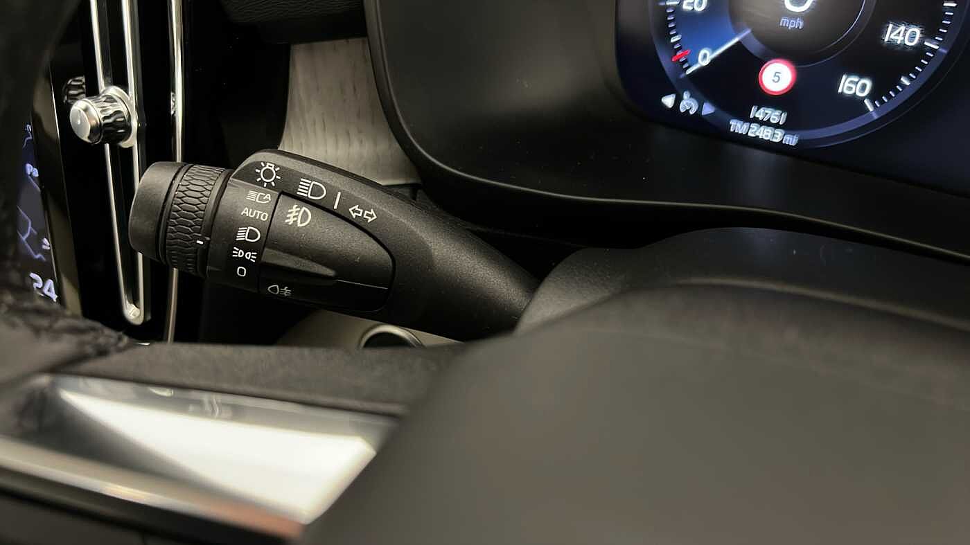 Used Volvo XC40 2021 for sale - 76780323: Photo 39