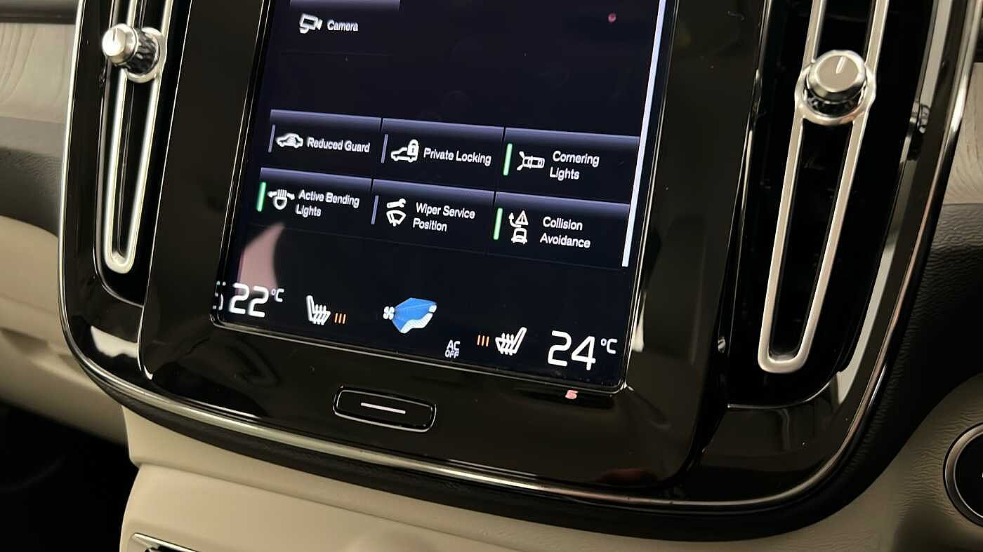 Used Volvo XC40 2021 for sale - 76780323: Photo 44