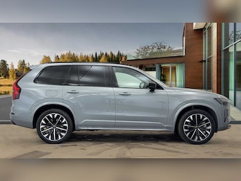 Used Volvo XC90 2025 for sale - 76796377: Photo
