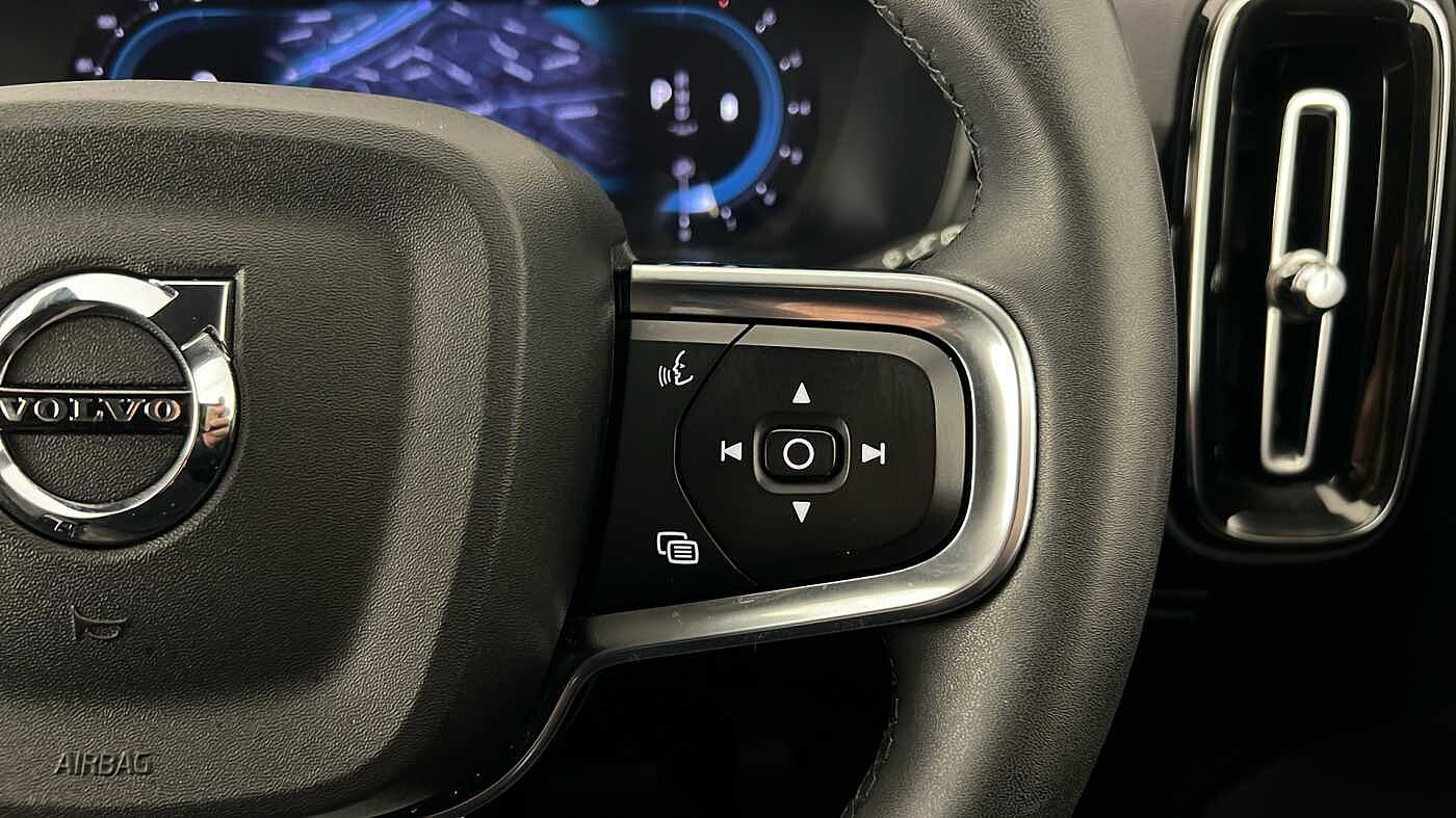 Used Volvo XC40 2022 for sale - 76507484: Photo 17