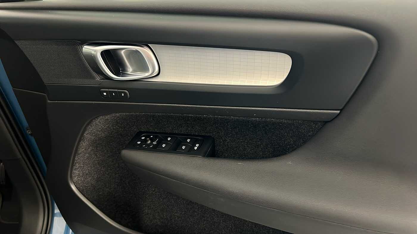 Used Volvo XC40 2022 for sale - 76507484: Photo 32