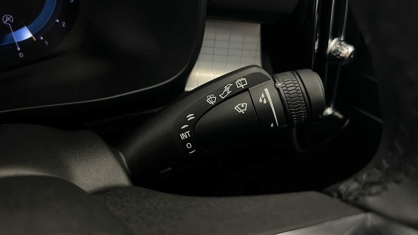 Used Volvo XC40 2022 for sale - 76507484: Photo 37